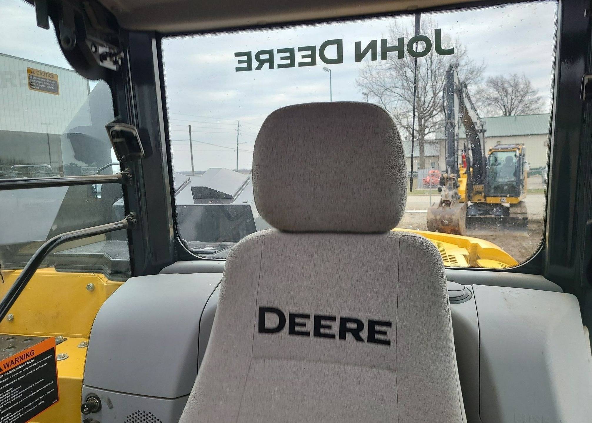 2022 John Deere 135G