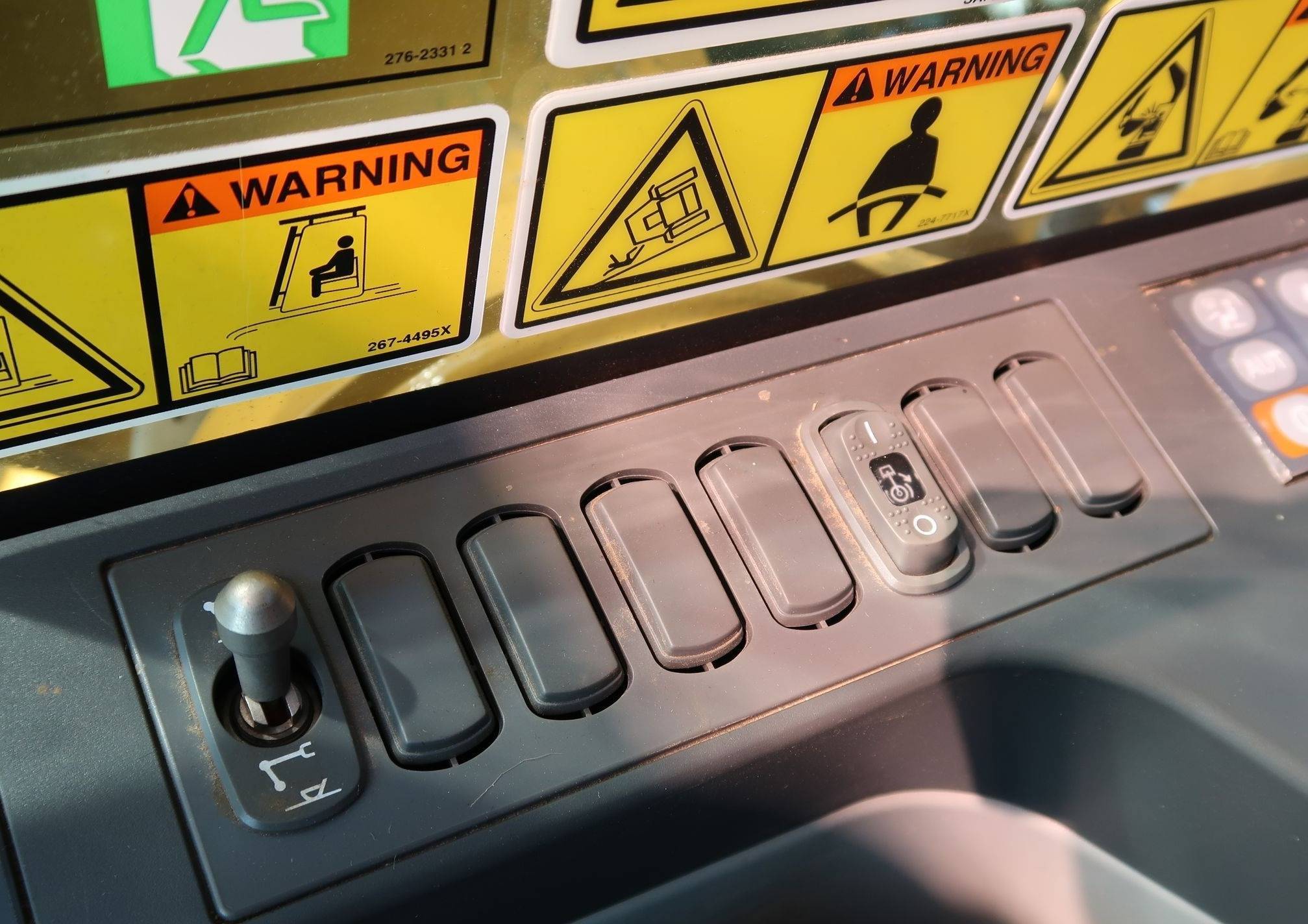 2017 Caterpillar 320F L