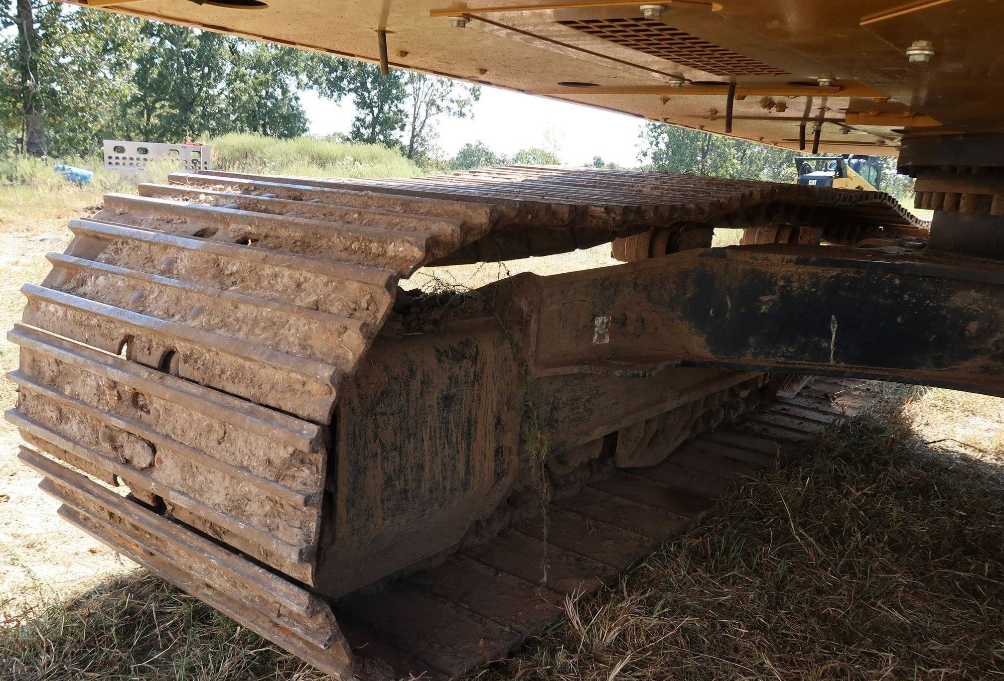 2017 Caterpillar 320F L